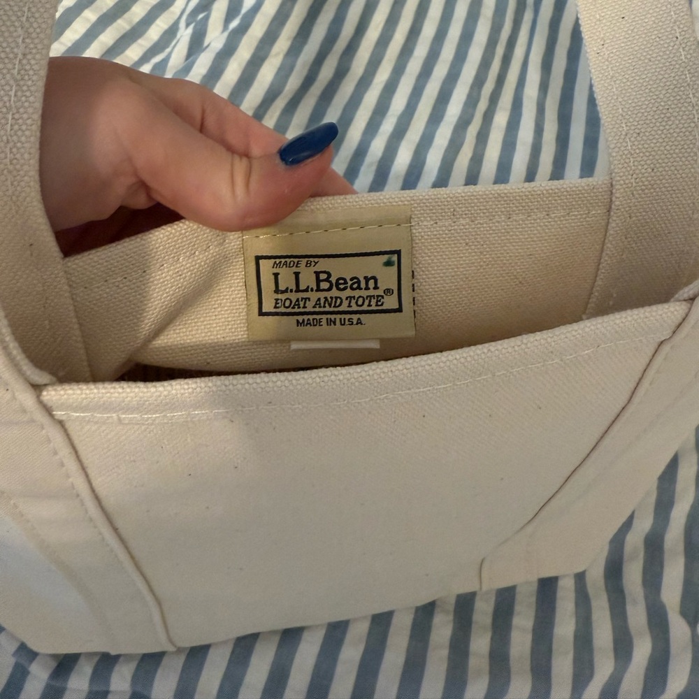 NWT natural L.L Bean medium boat and tote - Picture 6 of 6
